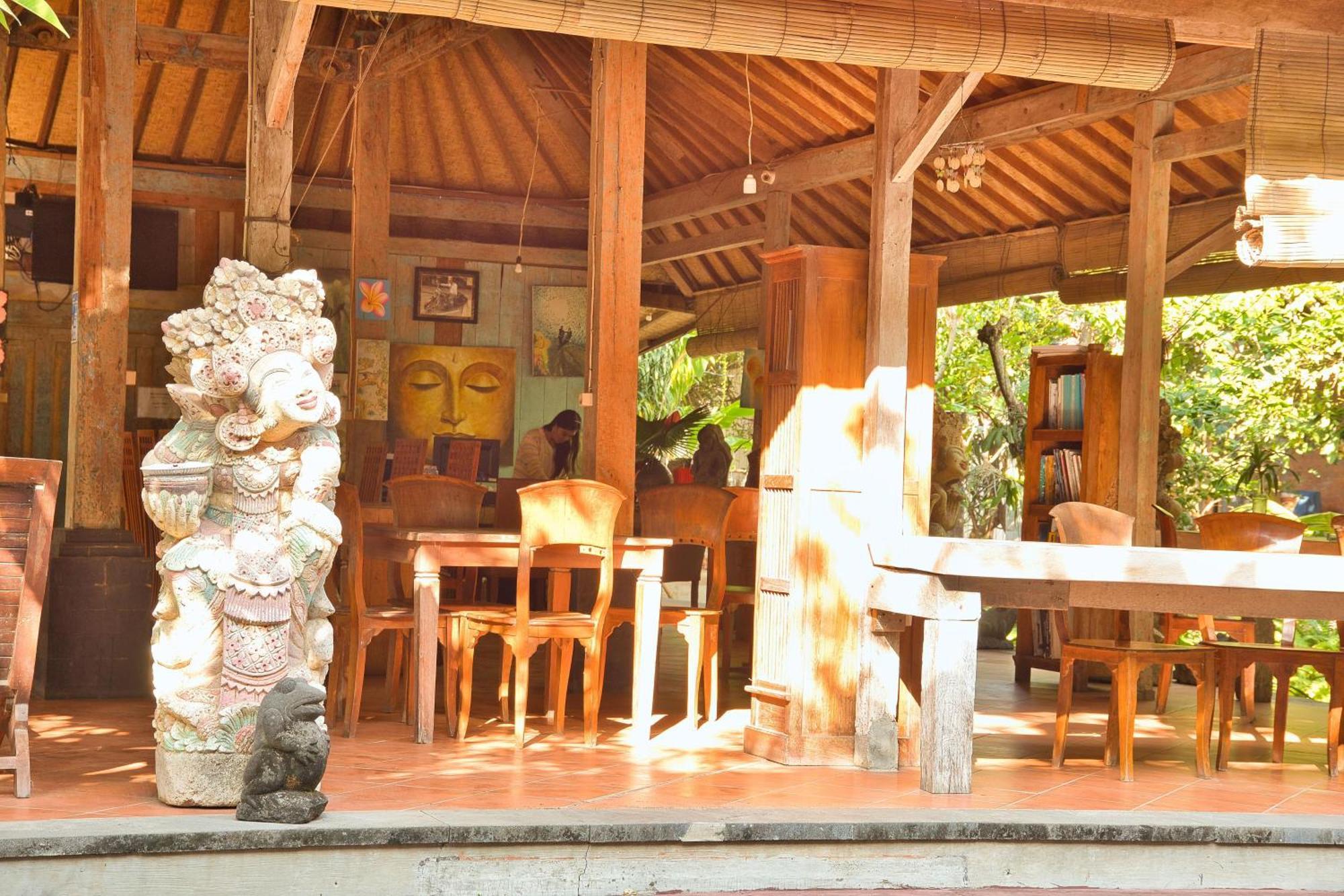 Bali Telaga Hati Yoga Healing And Retreat Center Hostel Sanur Eksteriør billede